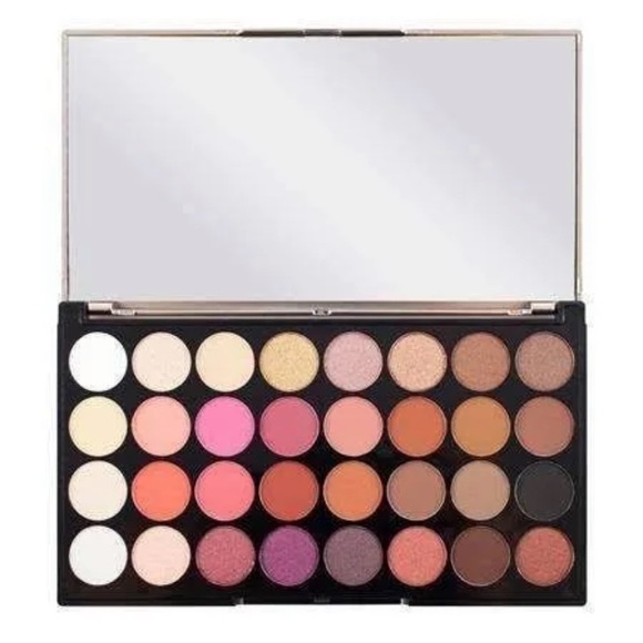 New Revolution Flawless 4 Eye Shadow Palette  32 colors - Picture 1 of 4